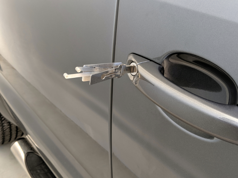 car-lock-picker